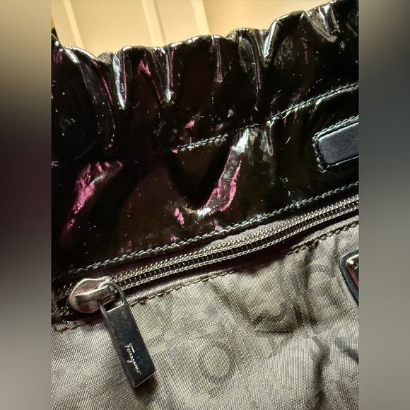 Authentic Salvatore Ferragamo Vala Leather Bag (EUC) - Picture 9 of 9